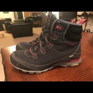 Ahnu Sugarpine Boots